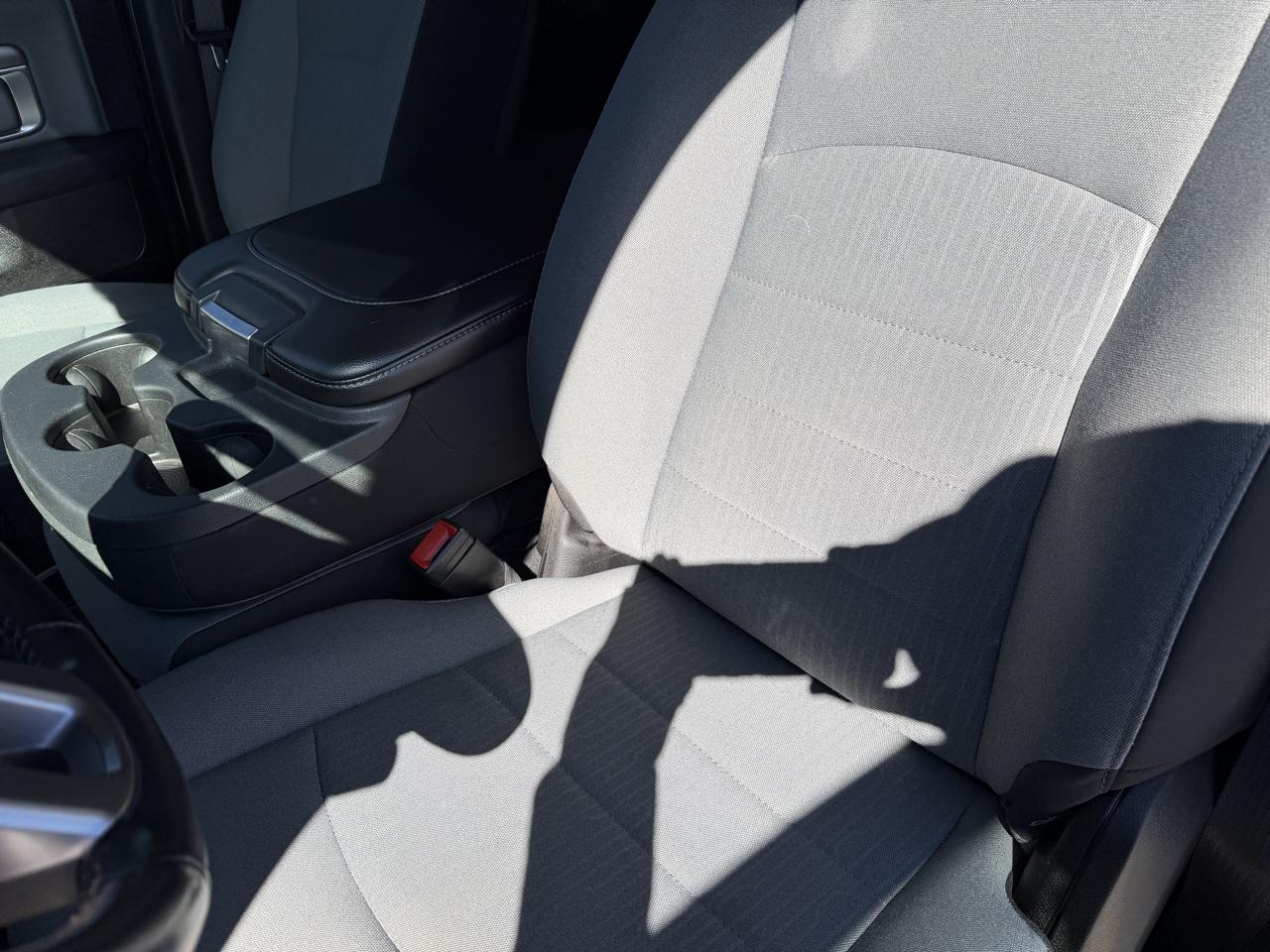 RAM 1500 Classic SLT 4x4 Crew Cab 5'7" Box 2022