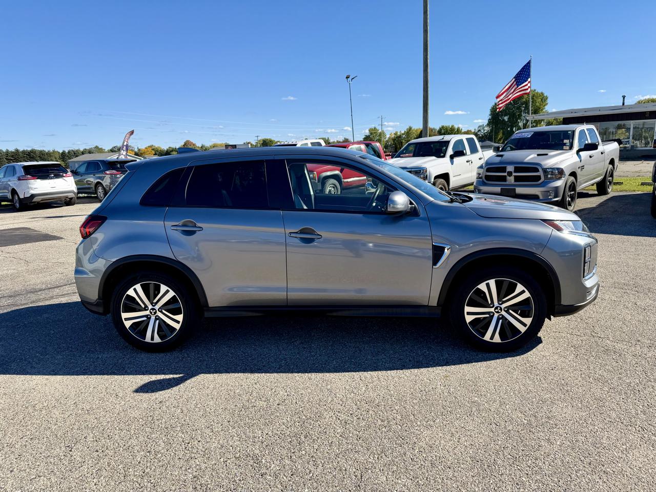Mitsubishi Outlander Sport 2.0 ES 4WD 2024