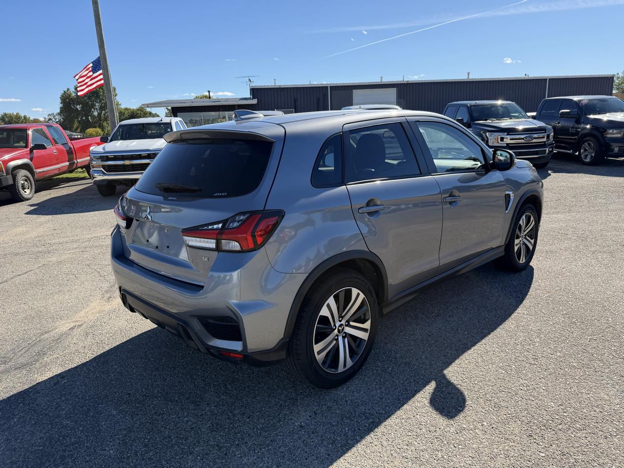 Mitsubishi Outlander Sport 2.0 ES 4WD 2024