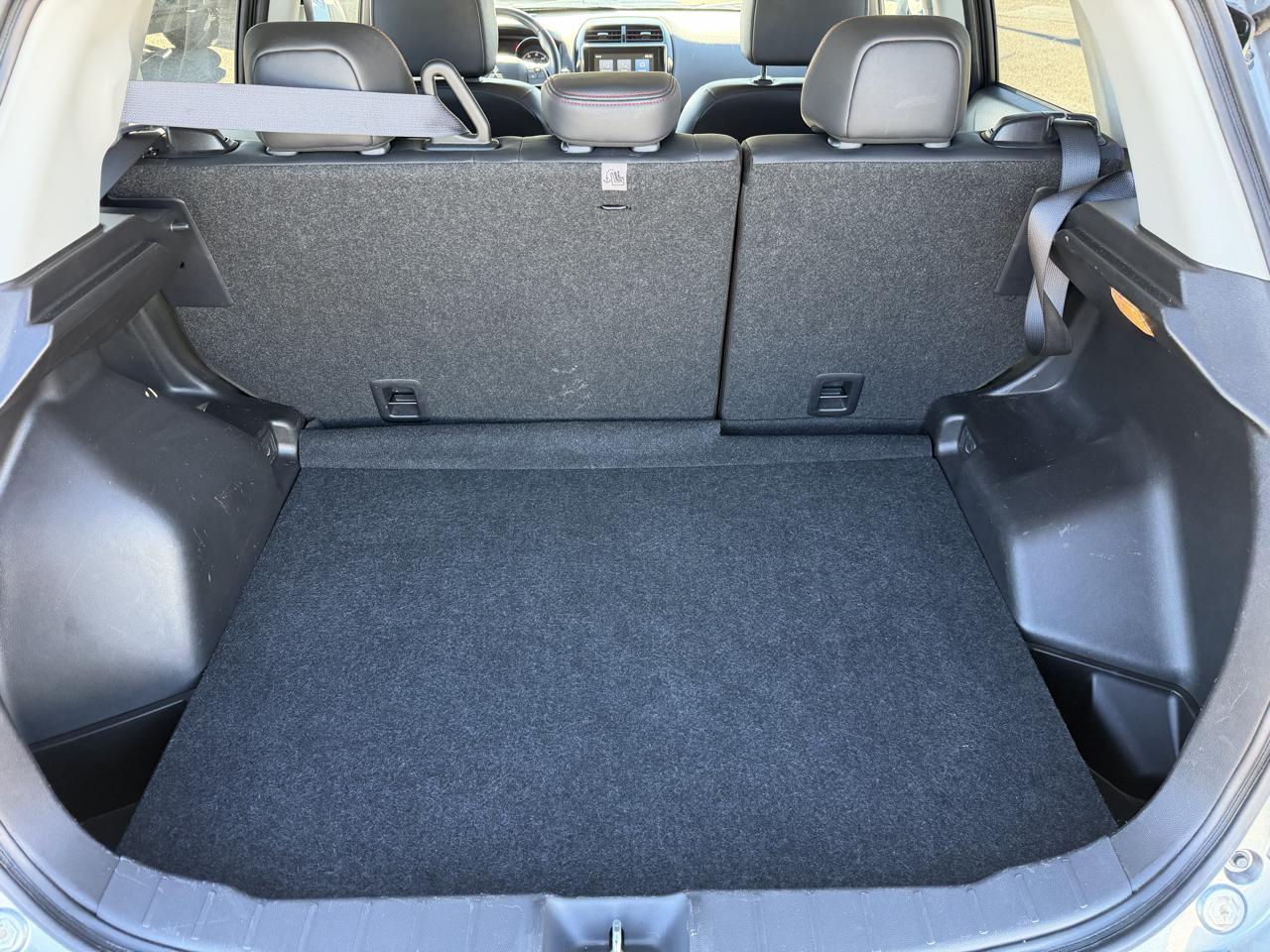 Mitsubishi Outlander Sport 2.0 ES 4WD 2024