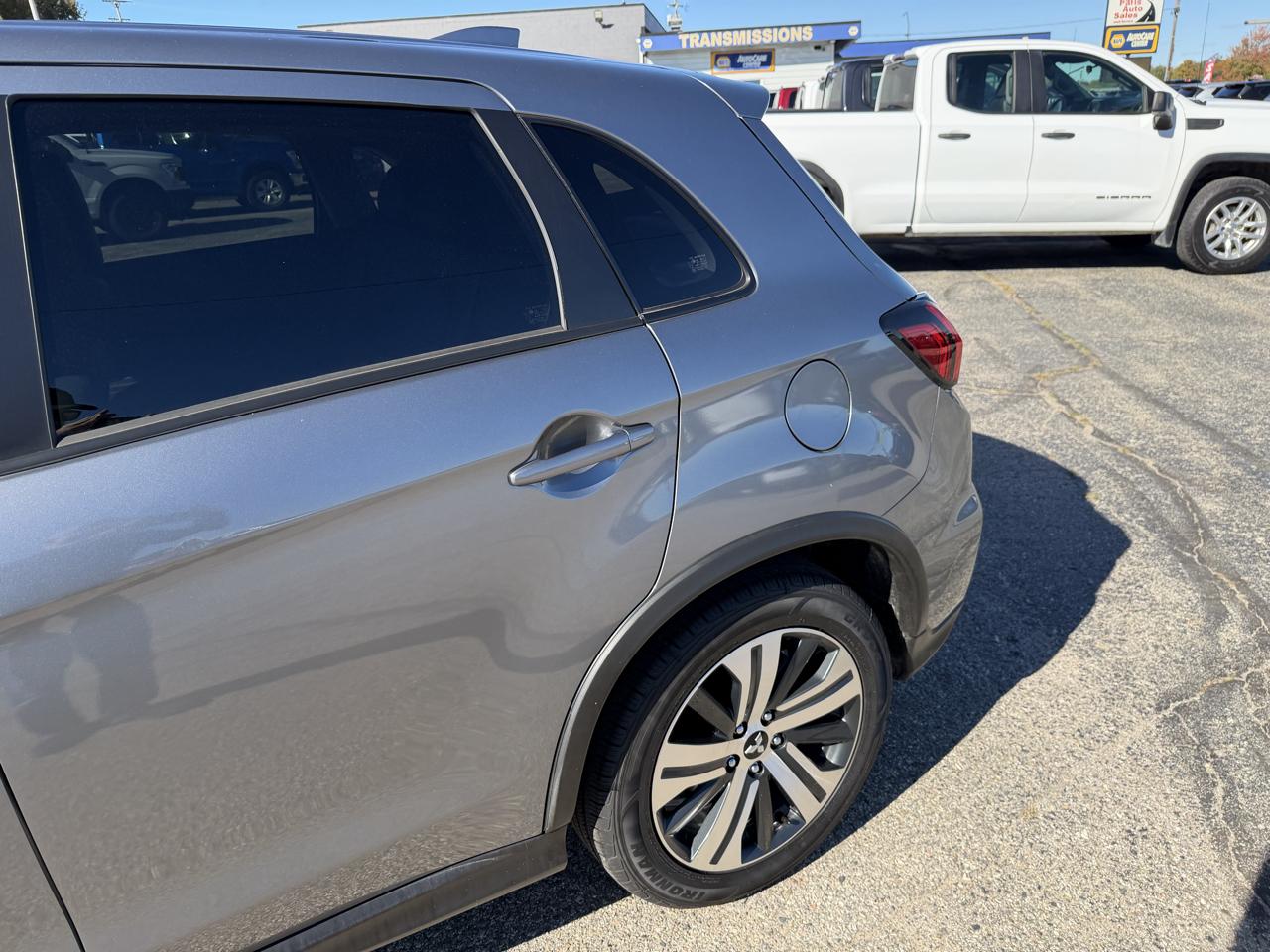 Mitsubishi Outlander Sport 2.0 ES 4WD 2024