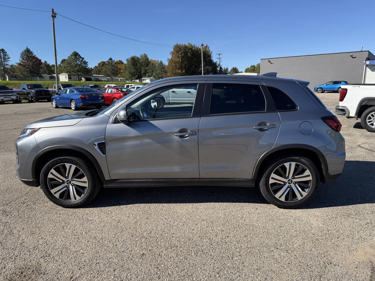 Mitsubishi Outlander Sport 2.0 ES 4WD 2024