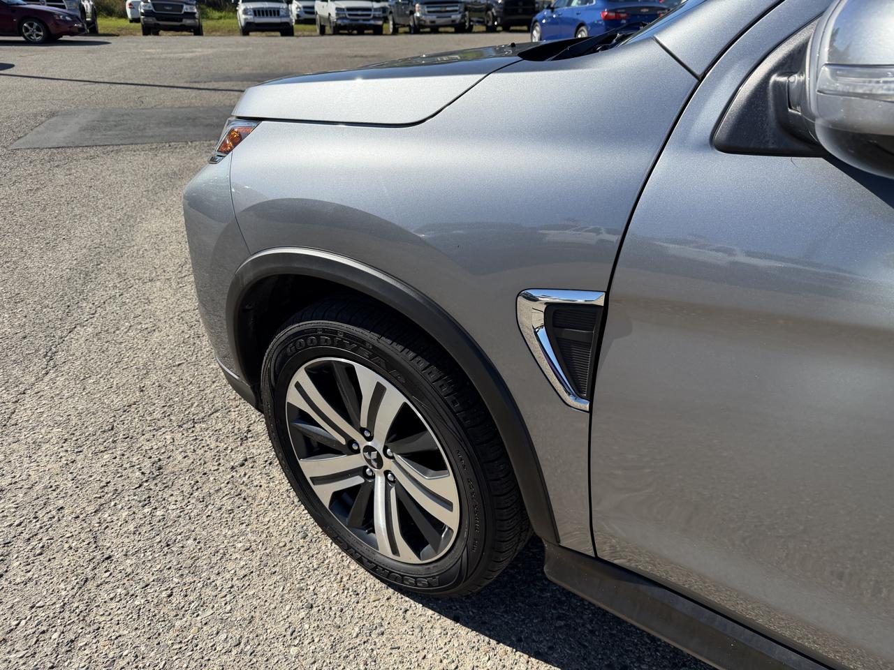 Mitsubishi Outlander Sport 2.0 ES 4WD 2024