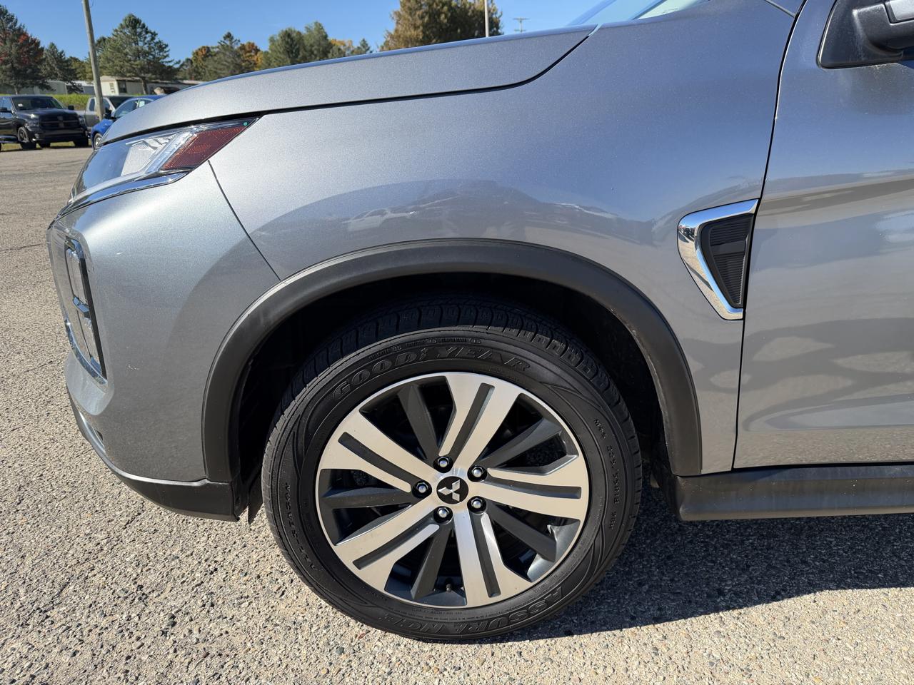 Mitsubishi Outlander Sport 2.0 ES 4WD 2024