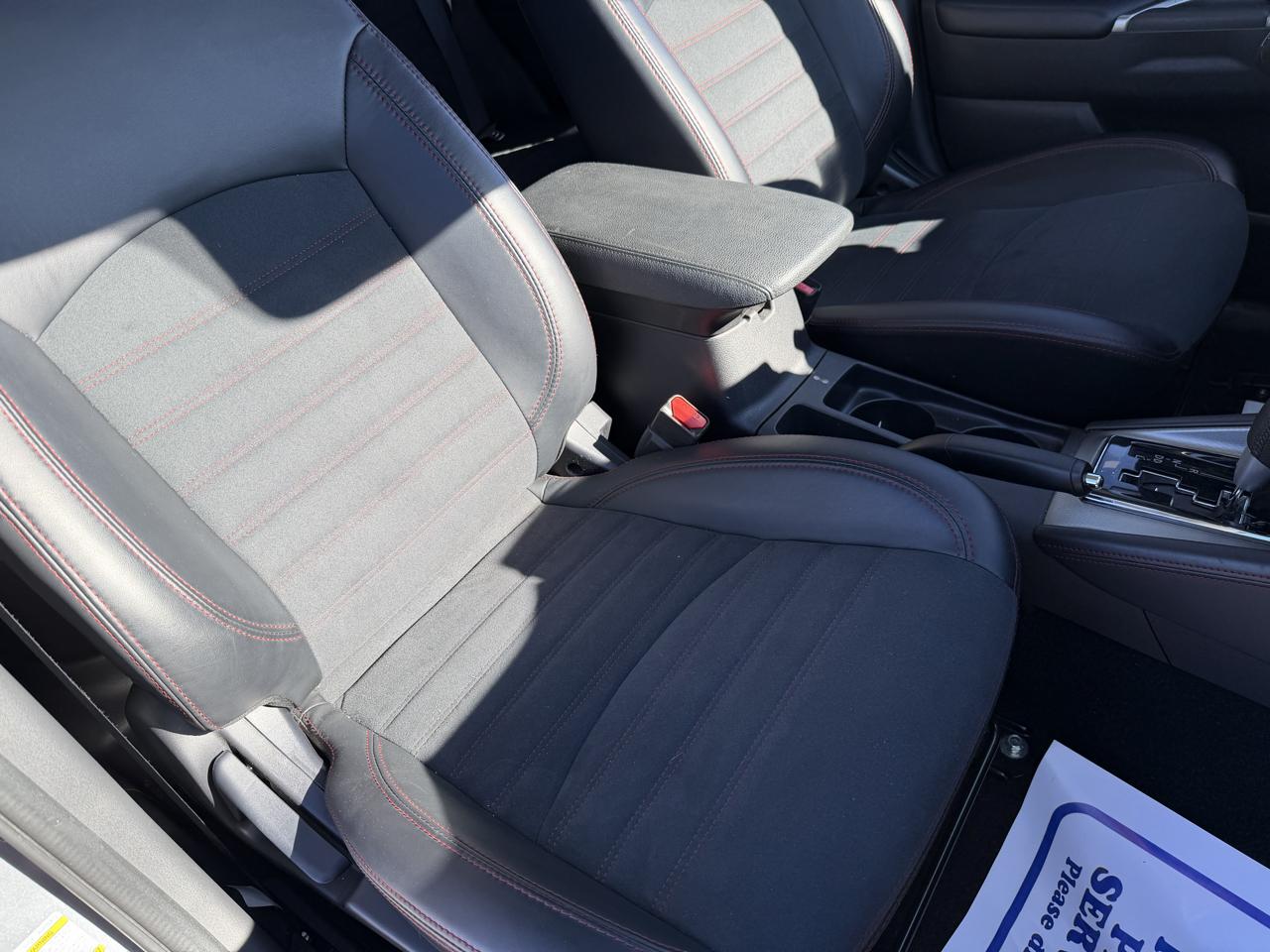 Mitsubishi Outlander Sport 2.0 ES 4WD 2024