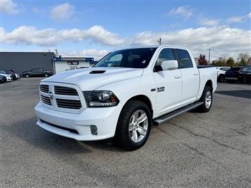 2017 RAM 1500 Sport Crew Cab SWB 4WD