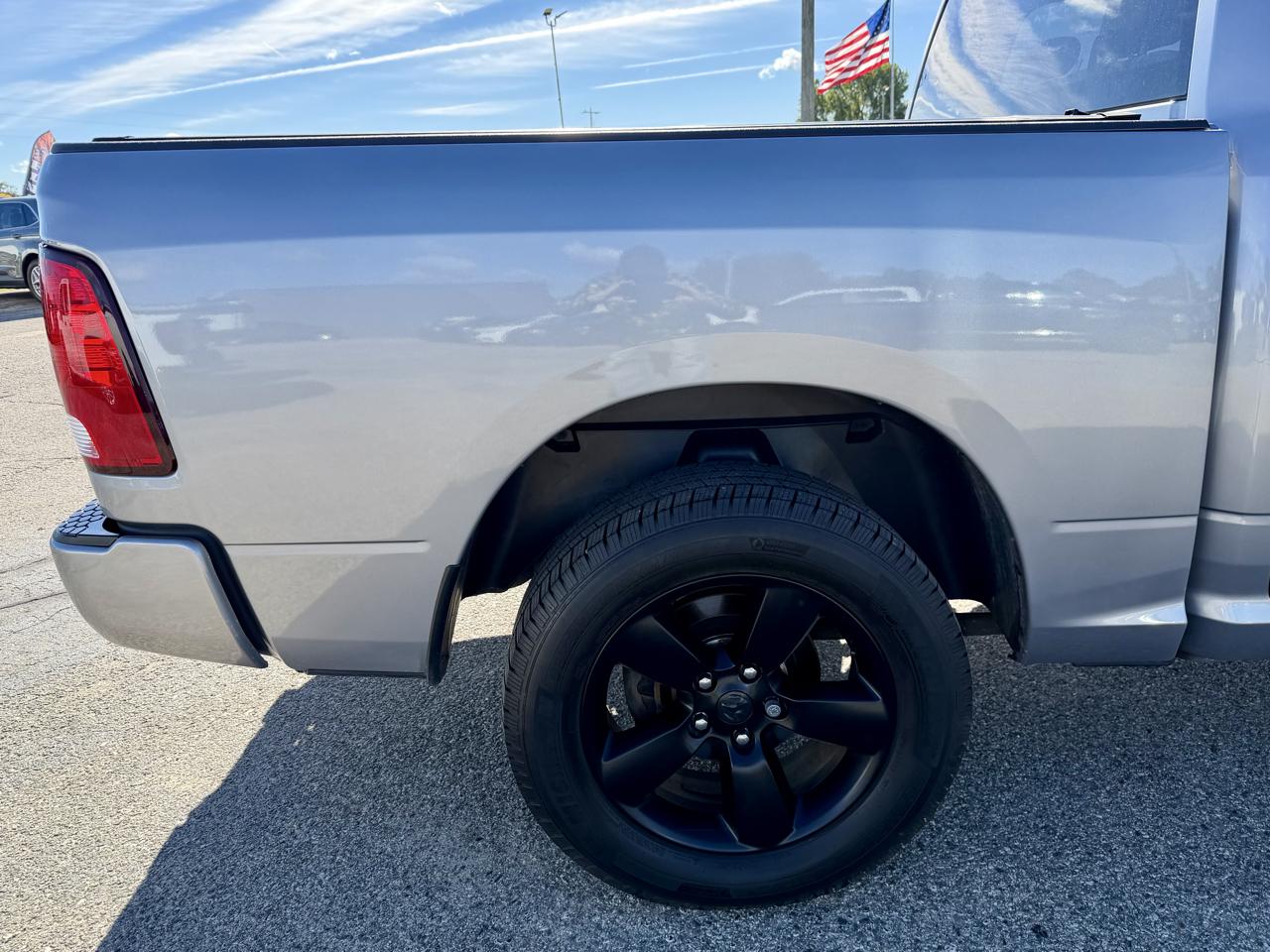 RAM 1500 Classic Express 4x4 Crew Cab 5'7" Box 2019
