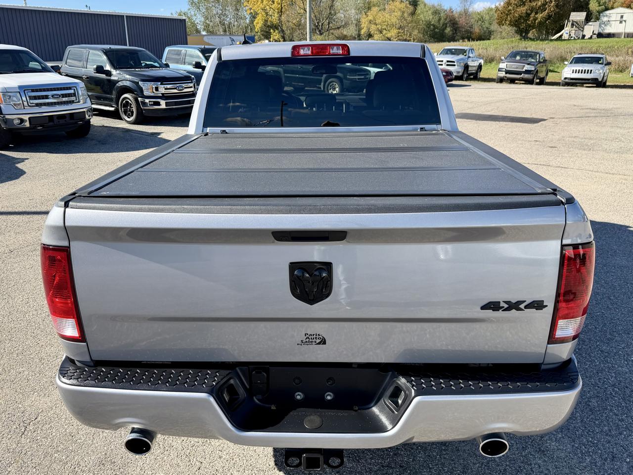 RAM 1500 Classic Express 4x4 Crew Cab 5'7" Box 2019