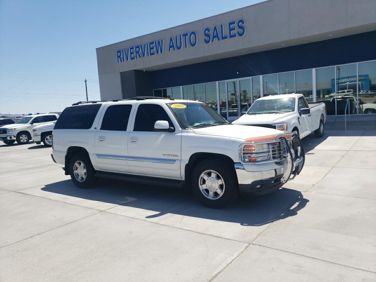 GMC Yukon XL 4dr 1500 4WD SLT 2005