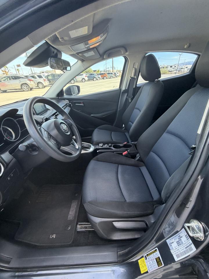 Toyota Yaris iA  2017