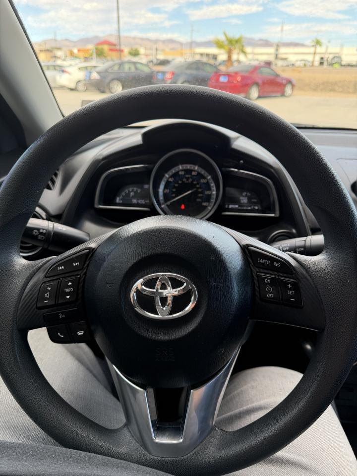 Toyota Yaris iA  2017