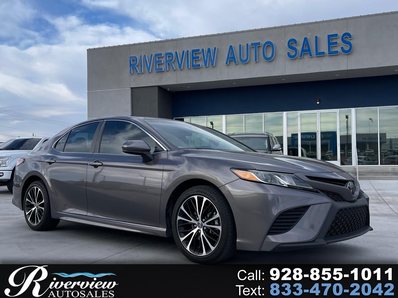 Toyota Camry  2018
