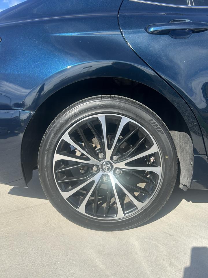 Toyota Camry  2018