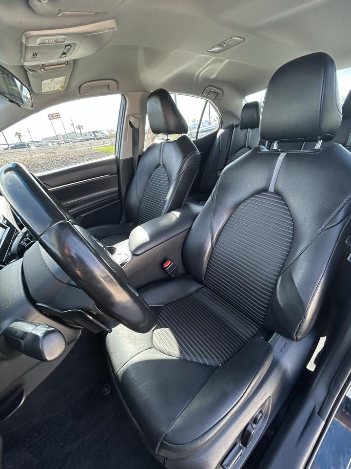 Toyota Camry  2018