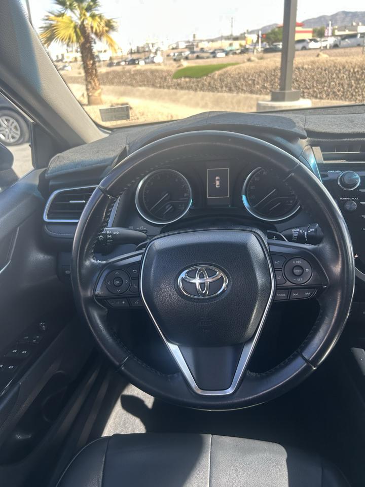 Toyota Camry  2018