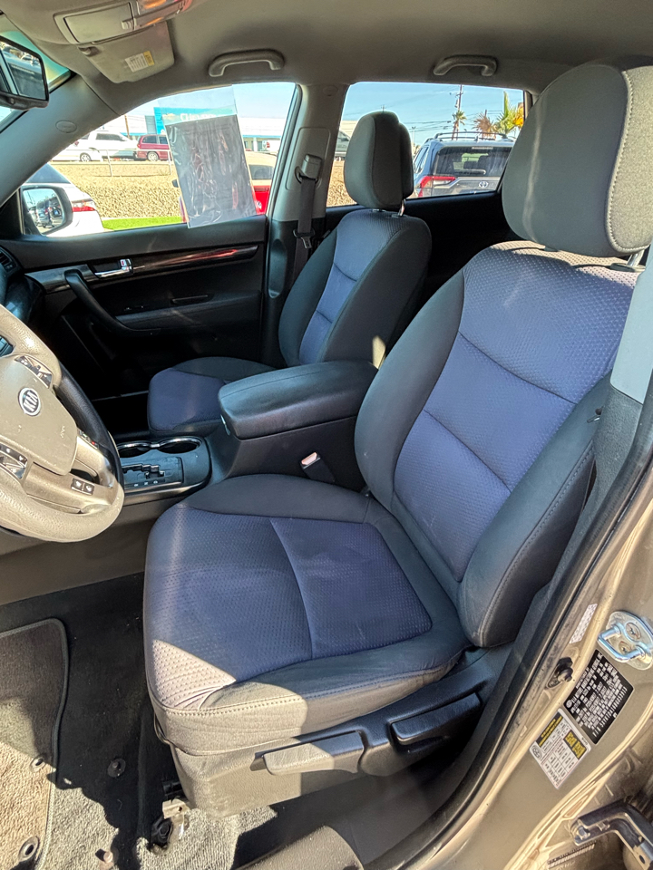 Kia Sorento AWD 4dr I4 LX 2011