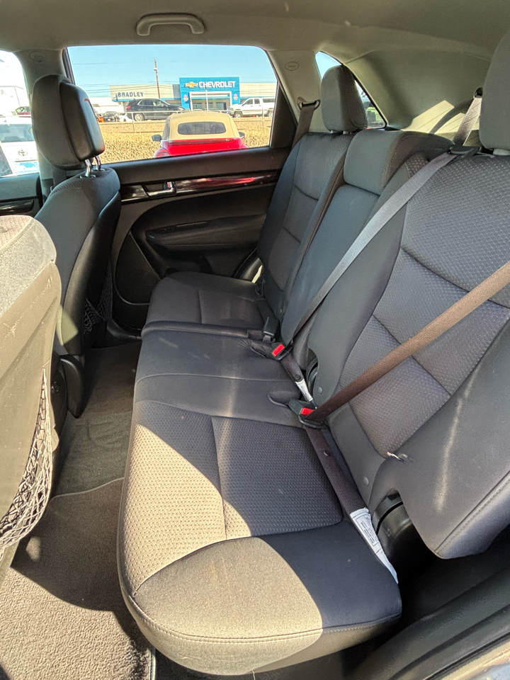 Kia Sorento AWD 4dr I4 LX 2011