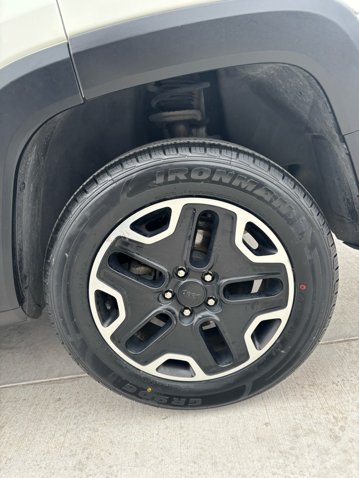 Jeep Renegade 4WD 4dr Trailhawk 2016