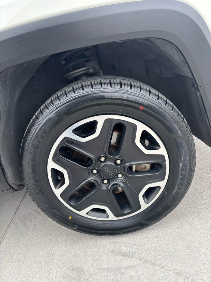 Jeep Renegade 4WD 4dr Trailhawk 2016