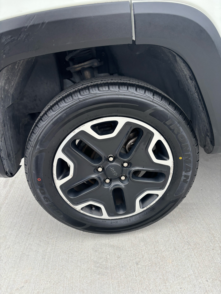 Jeep Renegade 4WD 4dr Trailhawk 2016