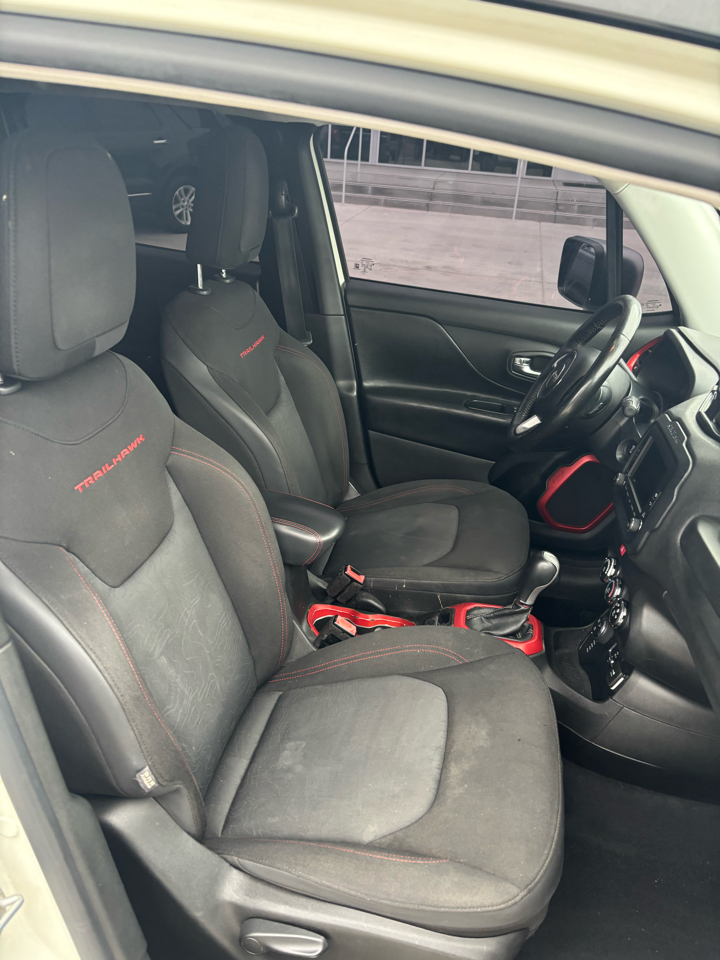 Jeep Renegade 4WD 4dr Trailhawk 2016