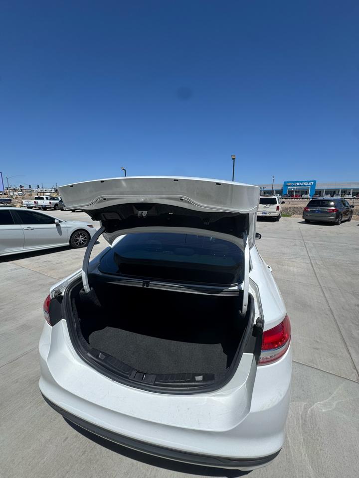 Ford Fusion SE FWD 2017