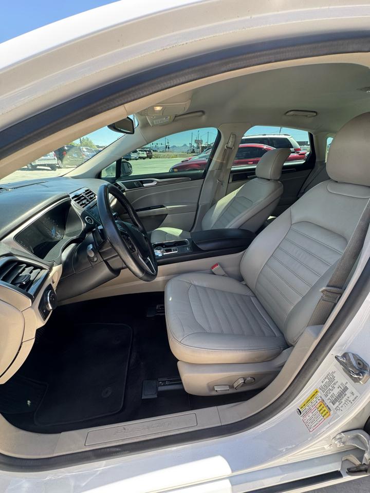 Ford Fusion SE FWD 2017