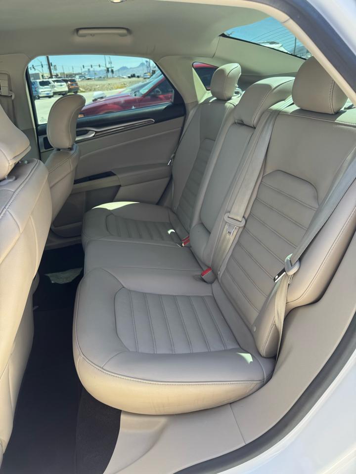 Ford Fusion SE FWD 2017