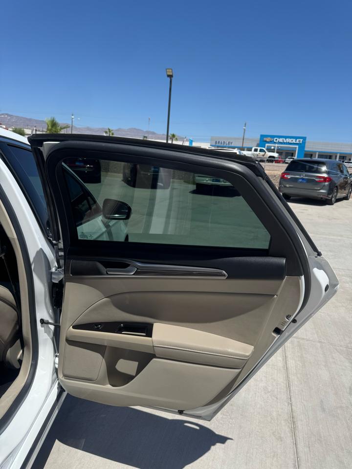 Ford Fusion SE FWD 2017