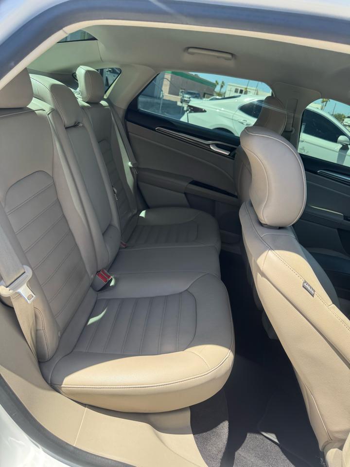 Ford Fusion SE FWD 2017
