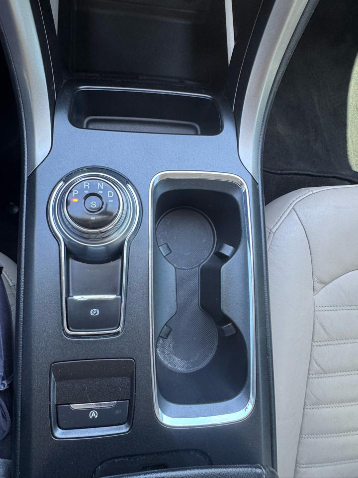 Ford Fusion SE FWD 2017