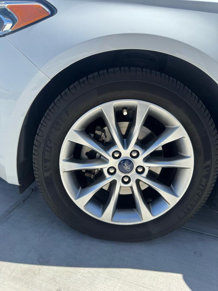Ford Fusion SE FWD 2017
