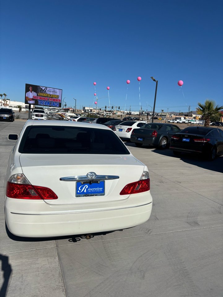 Toyota Avalon 4dr Sdn XL w/Bucket Seats 2004