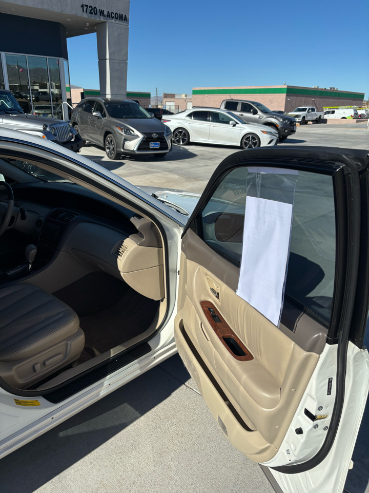 Toyota Avalon 4dr Sdn XL w/Bucket Seats 2004