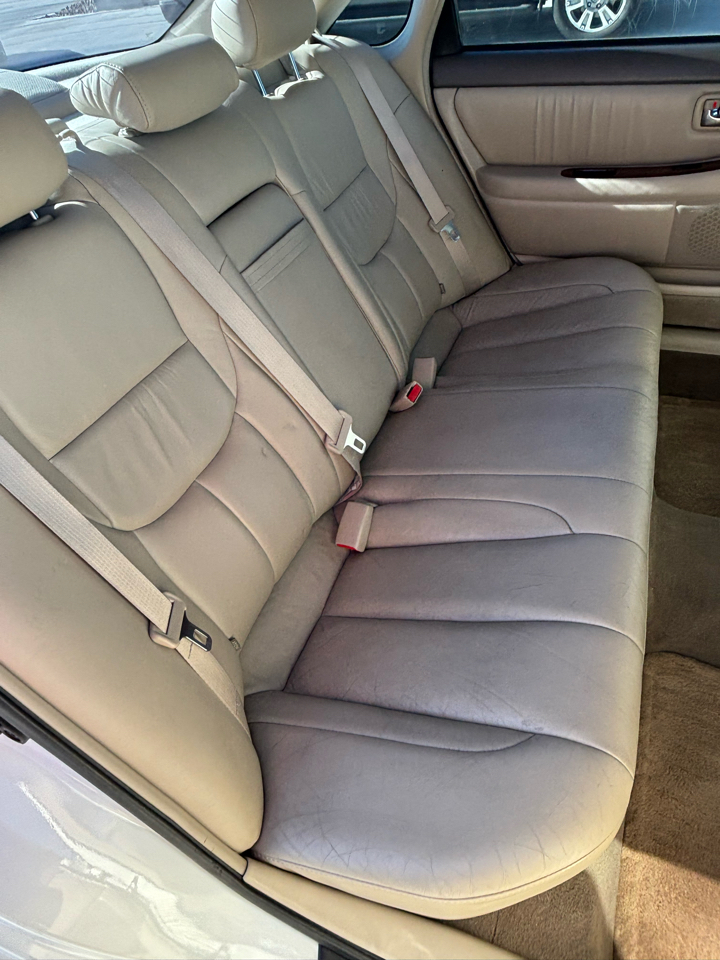 Toyota Avalon 4dr Sdn XL w/Bucket Seats 2004