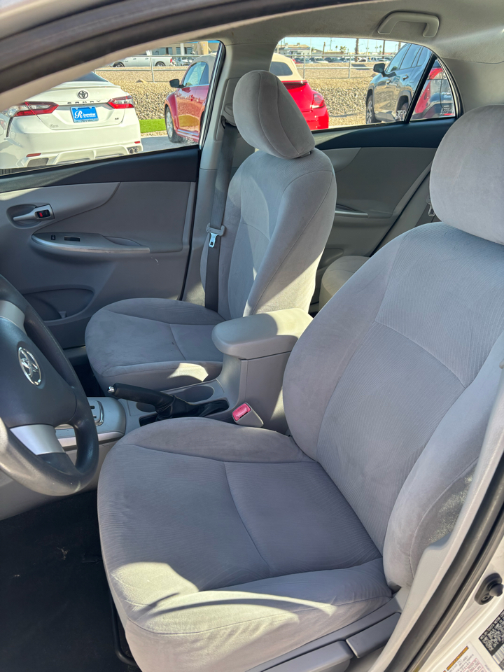 Toyota Corolla  2011