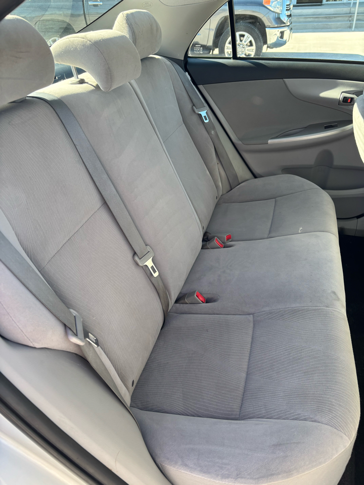 Toyota Corolla  2011