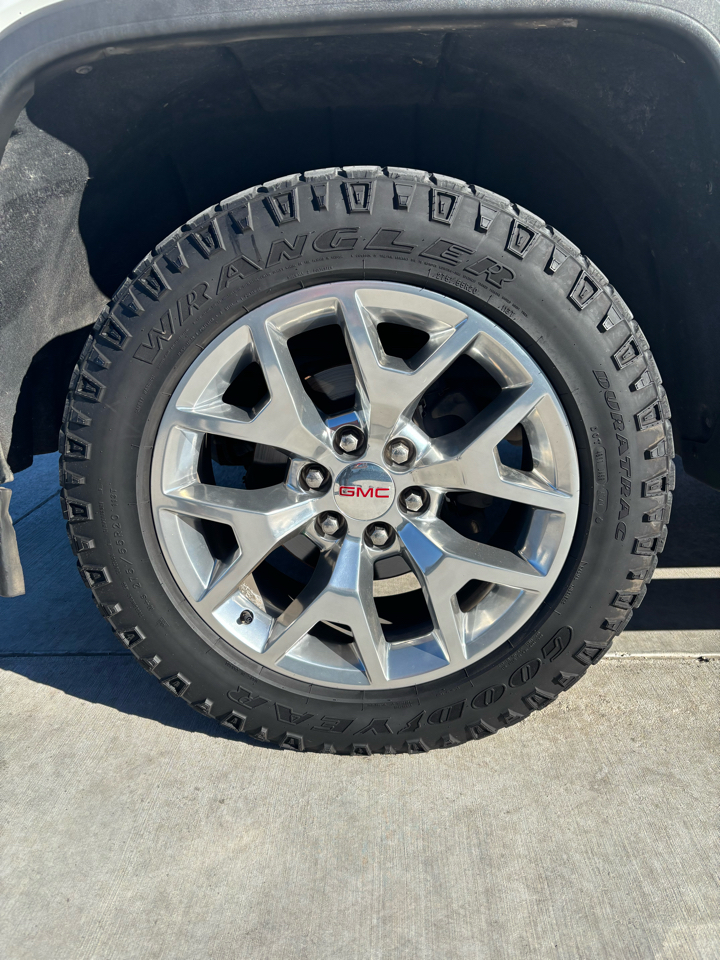 GMC Sierra 1500 4WD Crew Cab 143.5" SLT 2015