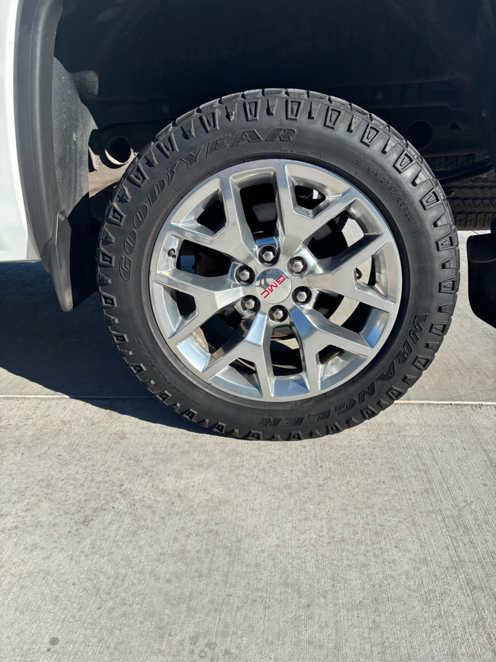 GMC Sierra 1500 4WD Crew Cab 143.5" SLT 2015