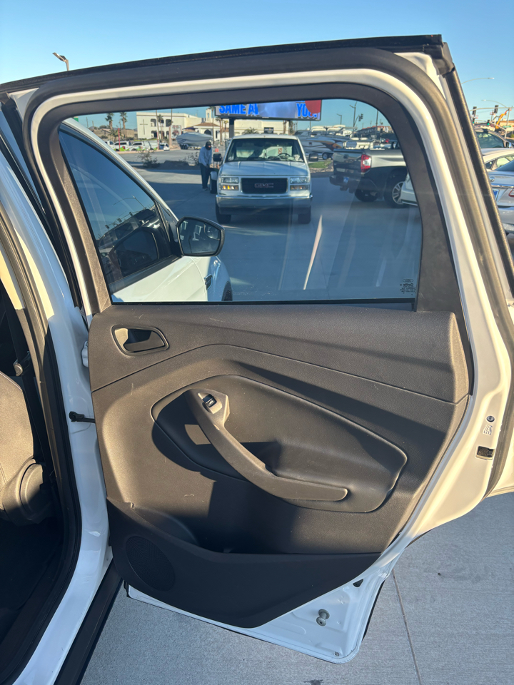 Ford Escape S FWD 2017