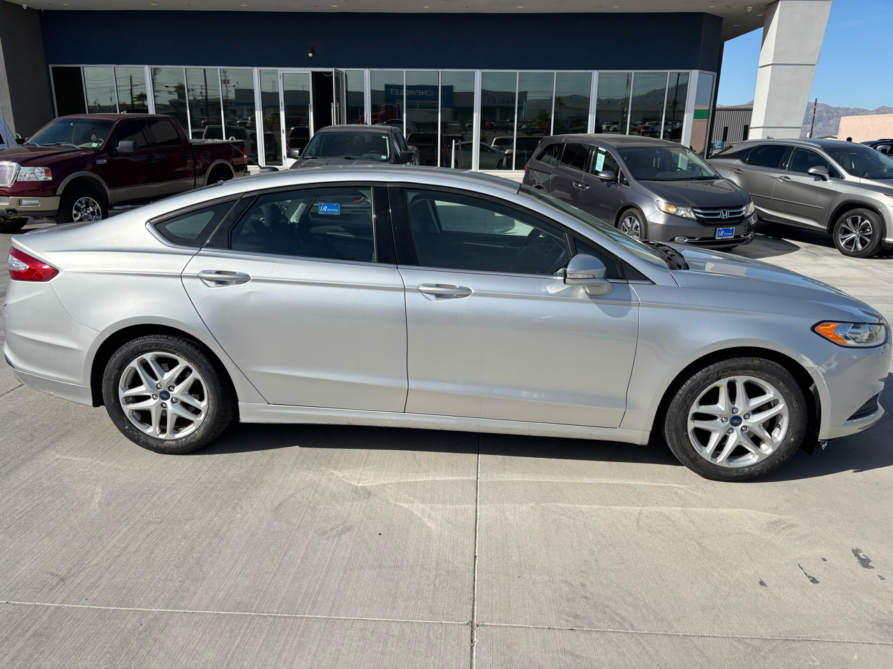 Ford Fusion 4dr Sdn SE FWD 2014