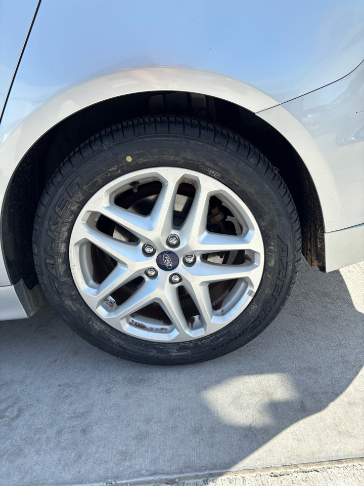 Ford Fusion 4dr Sdn SE FWD 2014