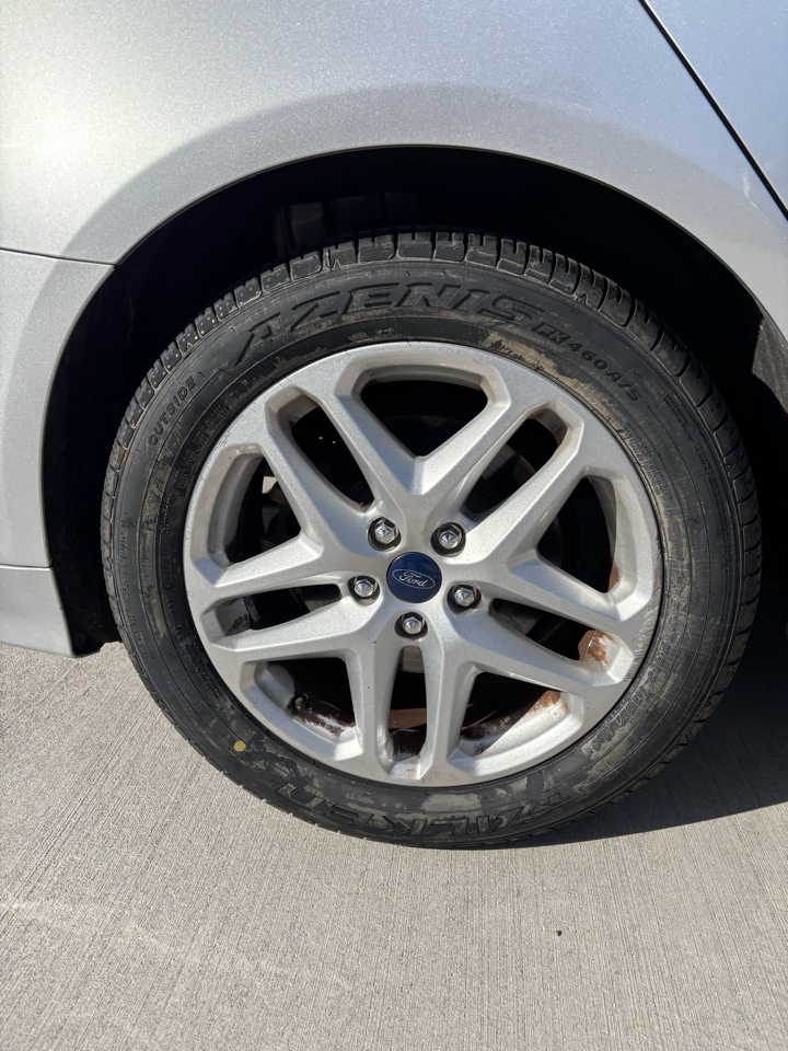 Ford Fusion 4dr Sdn SE FWD 2014