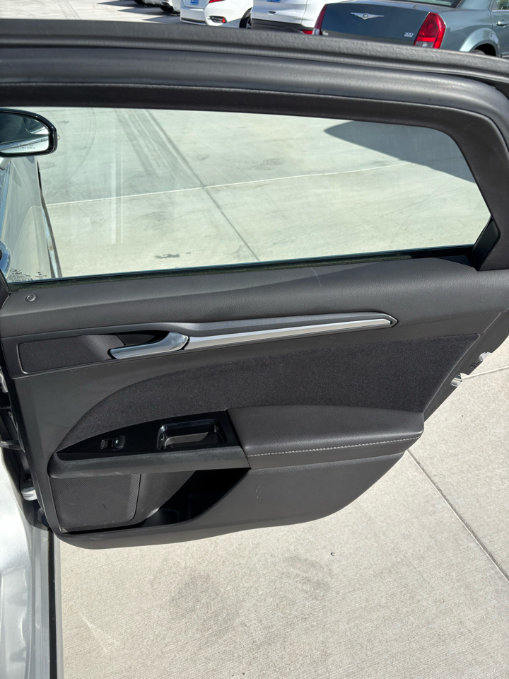 Ford Fusion 4dr Sdn SE FWD 2014