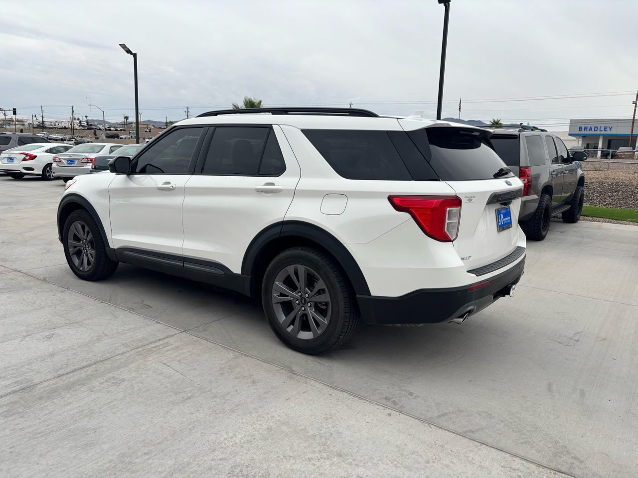 Ford Explorer XLT 4WD 2022