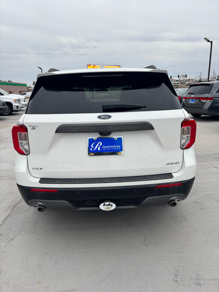 Ford Explorer XLT 4WD 2022