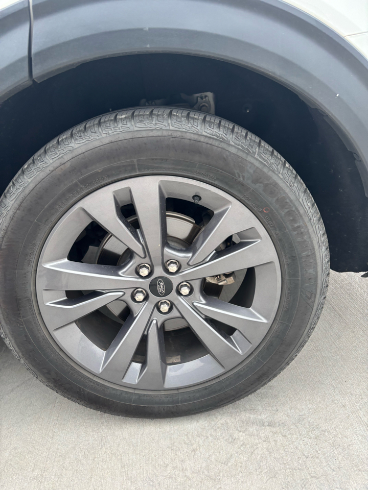 Ford Explorer XLT 4WD 2022