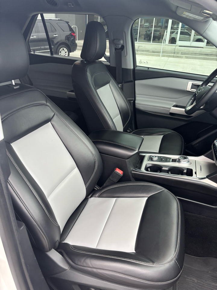 Ford Explorer XLT 4WD 2022