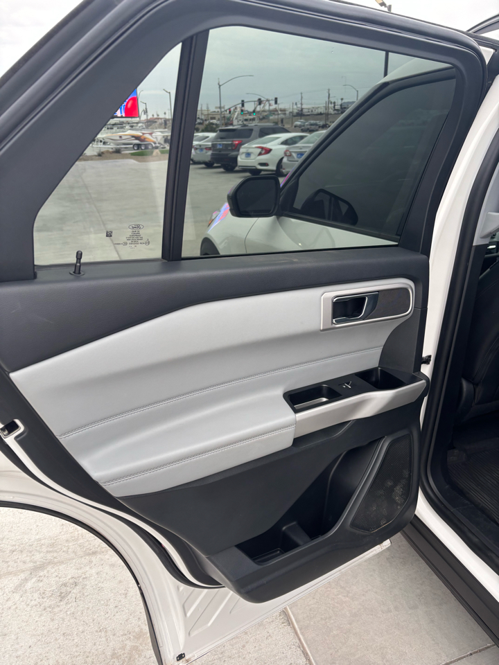 Ford Explorer XLT 4WD 2022