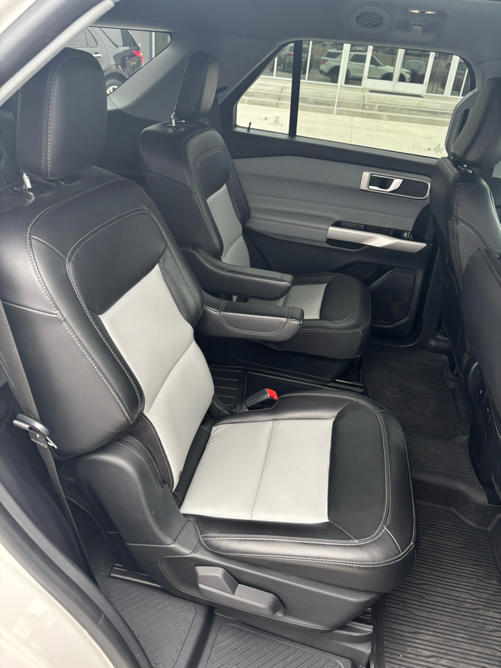 Ford Explorer XLT 4WD 2022